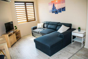 Cute & Cozy 1BD Apartment in the TOP Center
